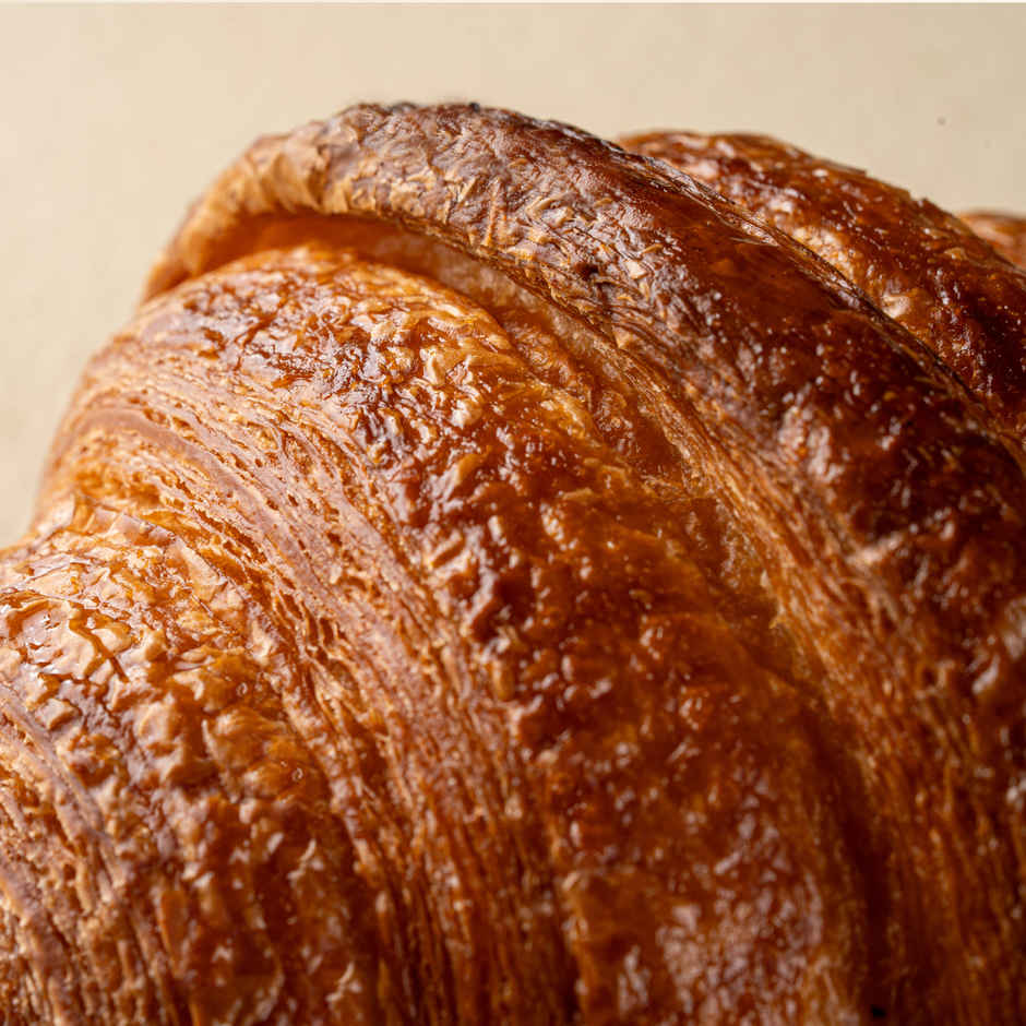 Butter Croissant (1pc) & Latte (1pc) Combo