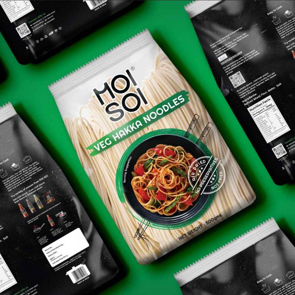 Moi Soi Veg Hakka Noodles