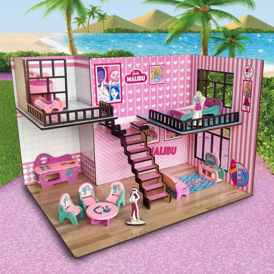 Barbie Malibu Dollhouse with painting colors