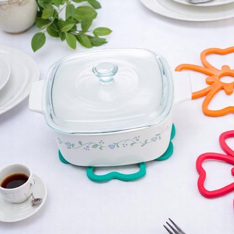 Java 4 Petal Flower Shape Hot Mat (4 Pieces, Orange)