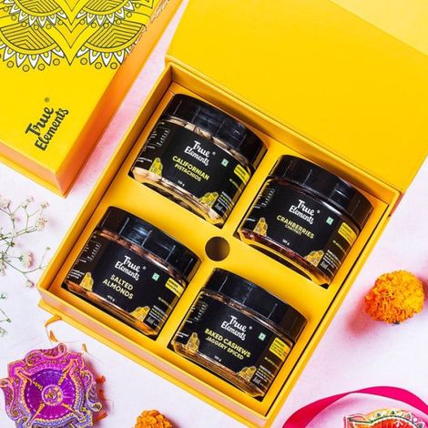 True Elements Diwali Festive Exquisite Berries & Nuts Dryfruit Gift Hamper