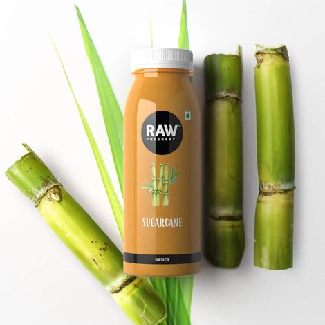 Raw Pressery Sugarcane Juice