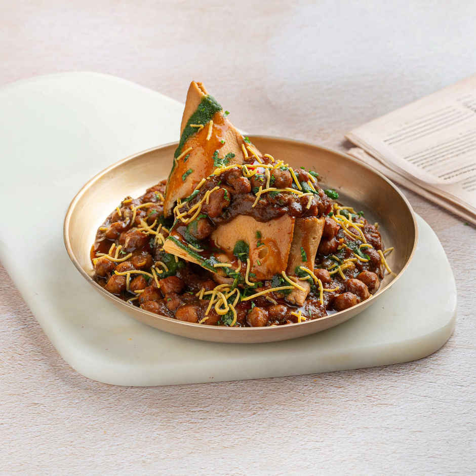 Chole Samose + Masala Chaas