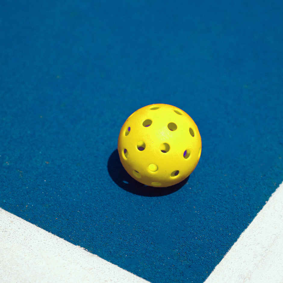 Slovic Wooden Pickleball Paddle Set with Balls for Garden, Fun & Casual Outdoor Play