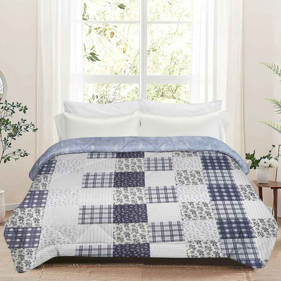 Dream Living Royal | Comforter Printed Reversible Double Bed Satin Finish Super Soft 220 x 240 cm | Sky Blue