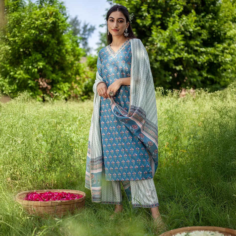 Libas Women Straight Kurta And Palazzo With Dupatta - 20128Om