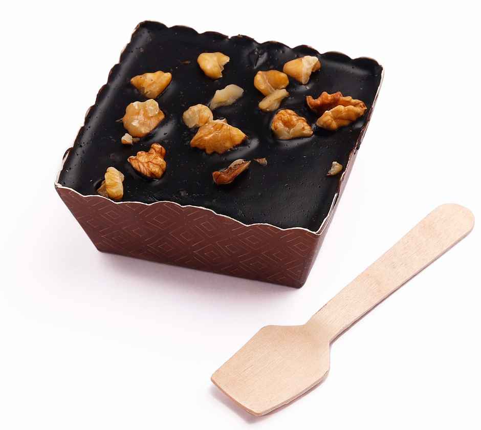 Cake Tale Brownie Walnut Ambient