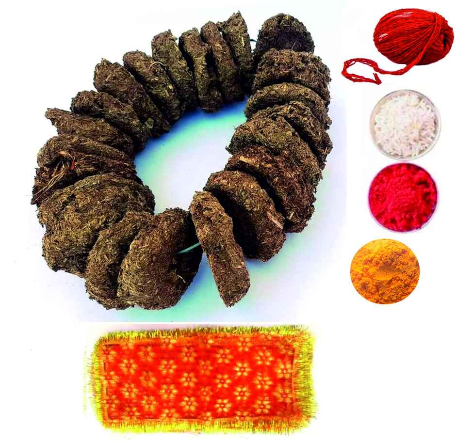 Cow Dung Badkulla Mala for Holi/Gobar Badkulle/Badkulaya Holi