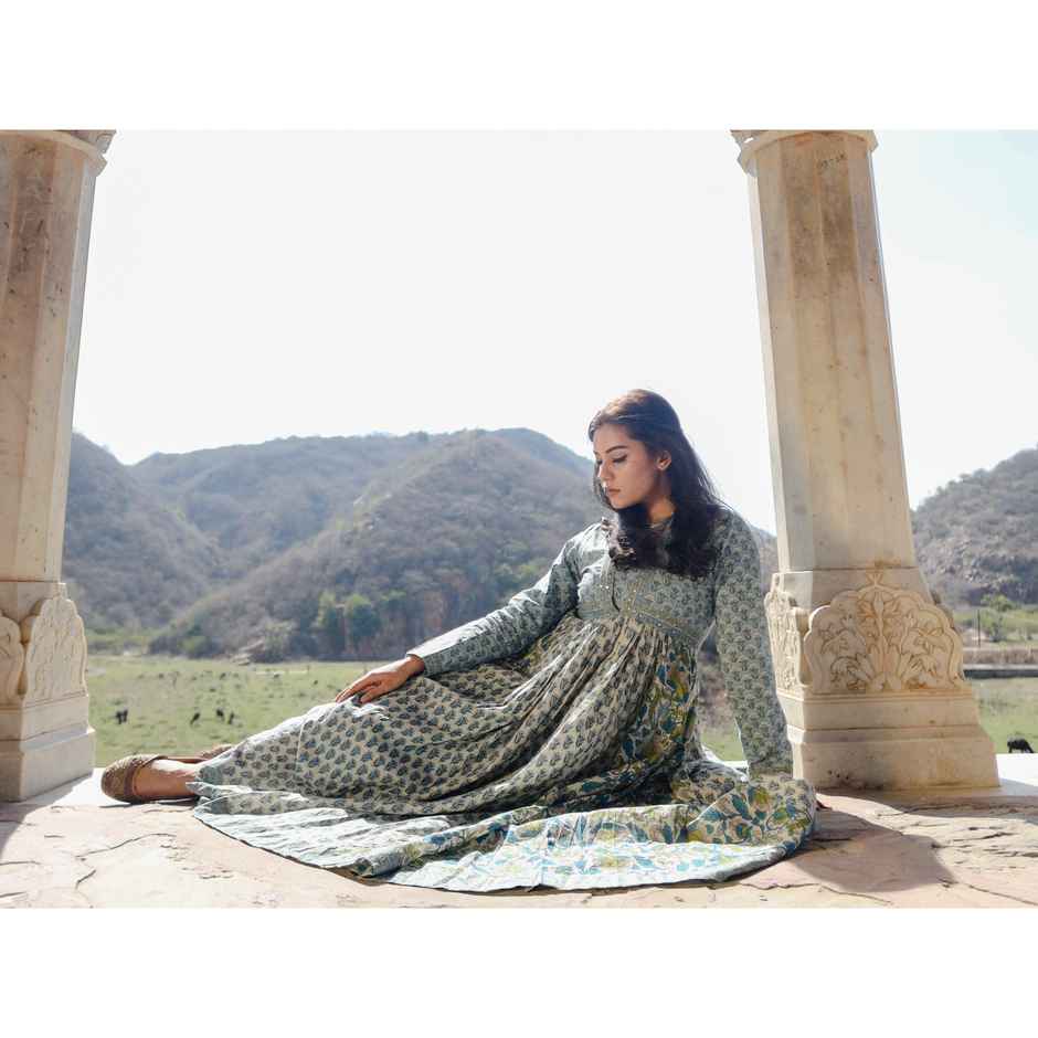 Divena Women s Block Print Mulmul Kurta | DK0571 | Blue - M