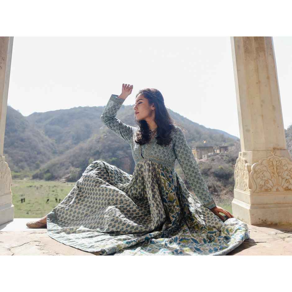 Divena Women s Block Print Mulmul Kurta | DK0571 | Blue - M