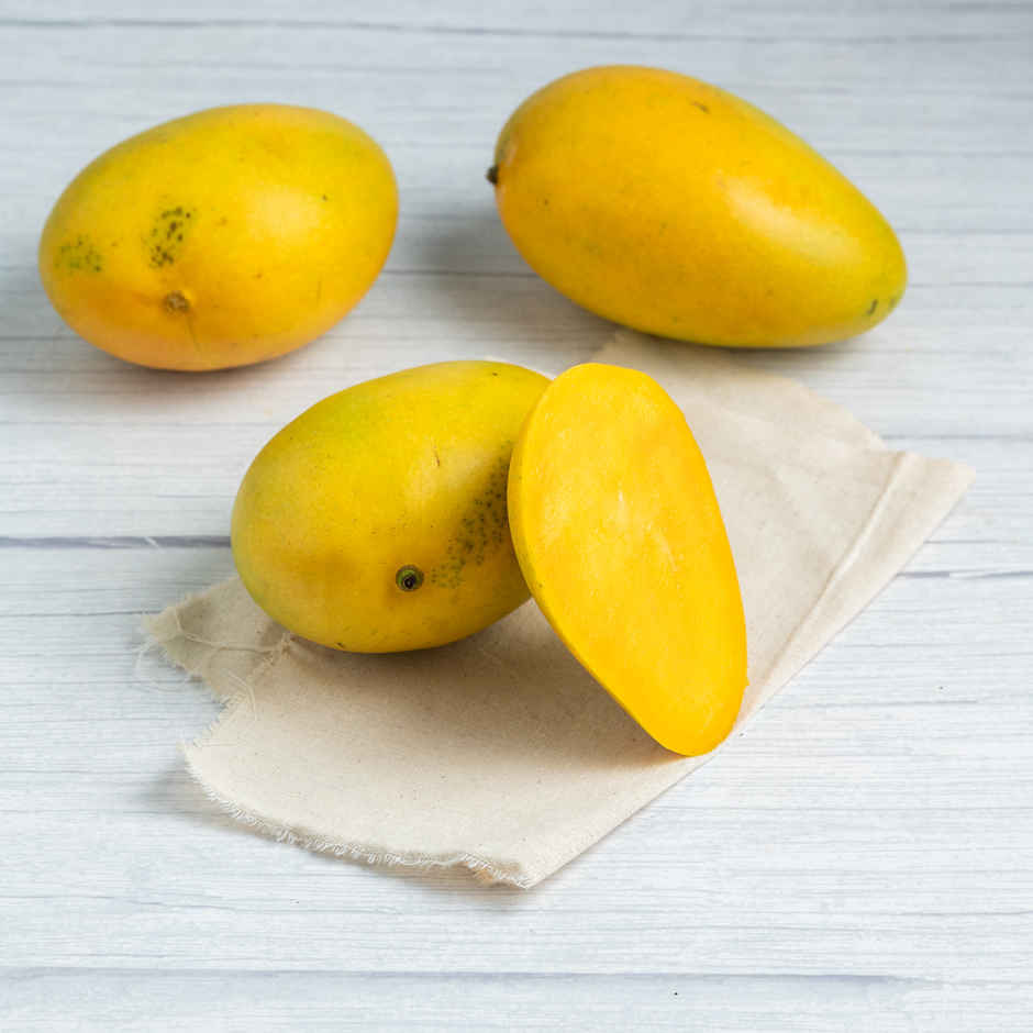 Mango Badami(3pc), Watermelon Kiran(1pc) & Khari Foods Kalmi Dates(250gms) Combo