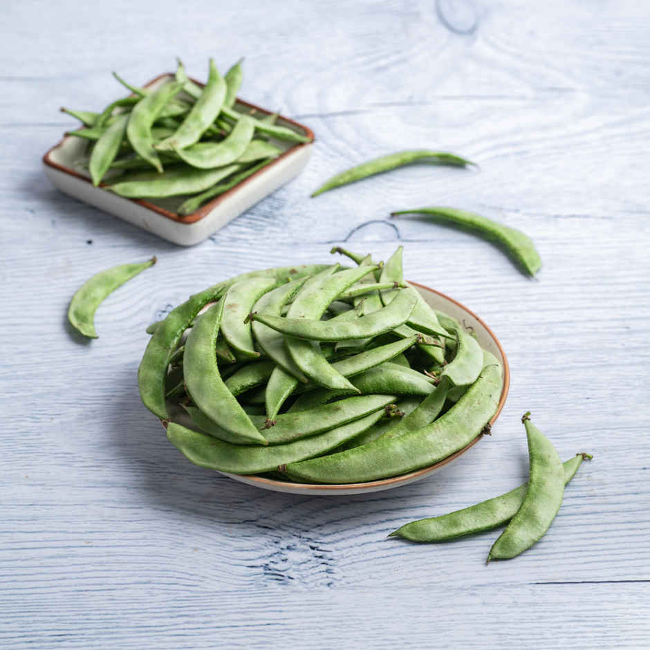 Broad Beans (Avarekai)