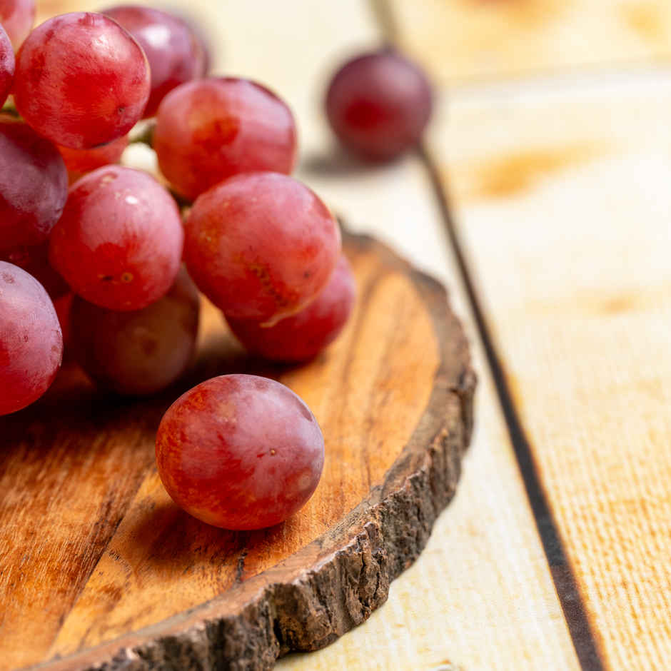 Grapes Red Globe Imported