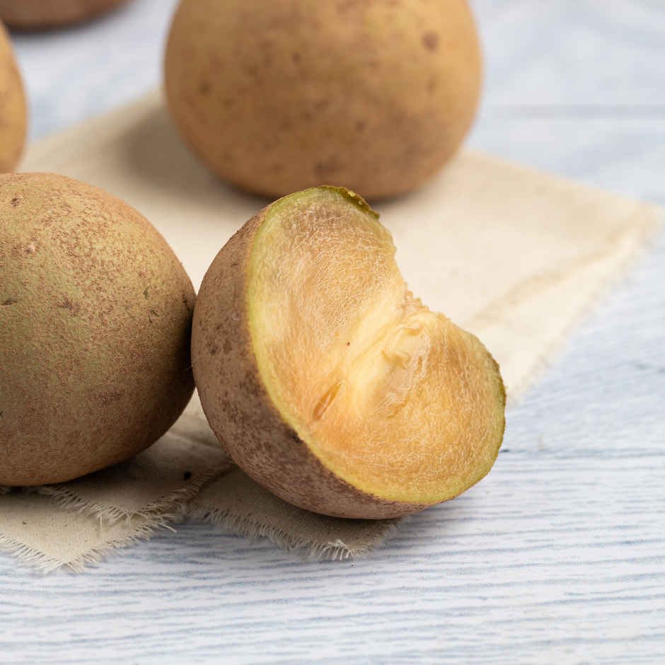 Sapota (Chikoo)