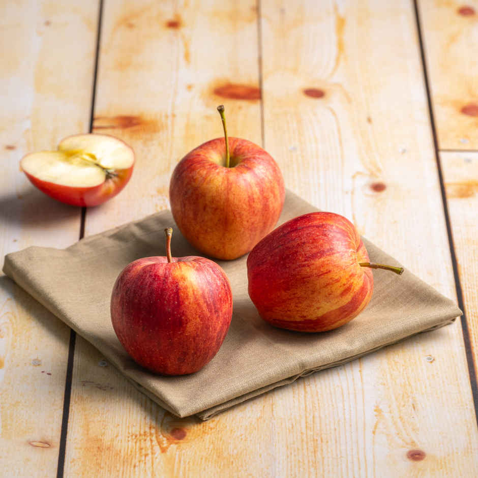 Apple Royal Gala Imported