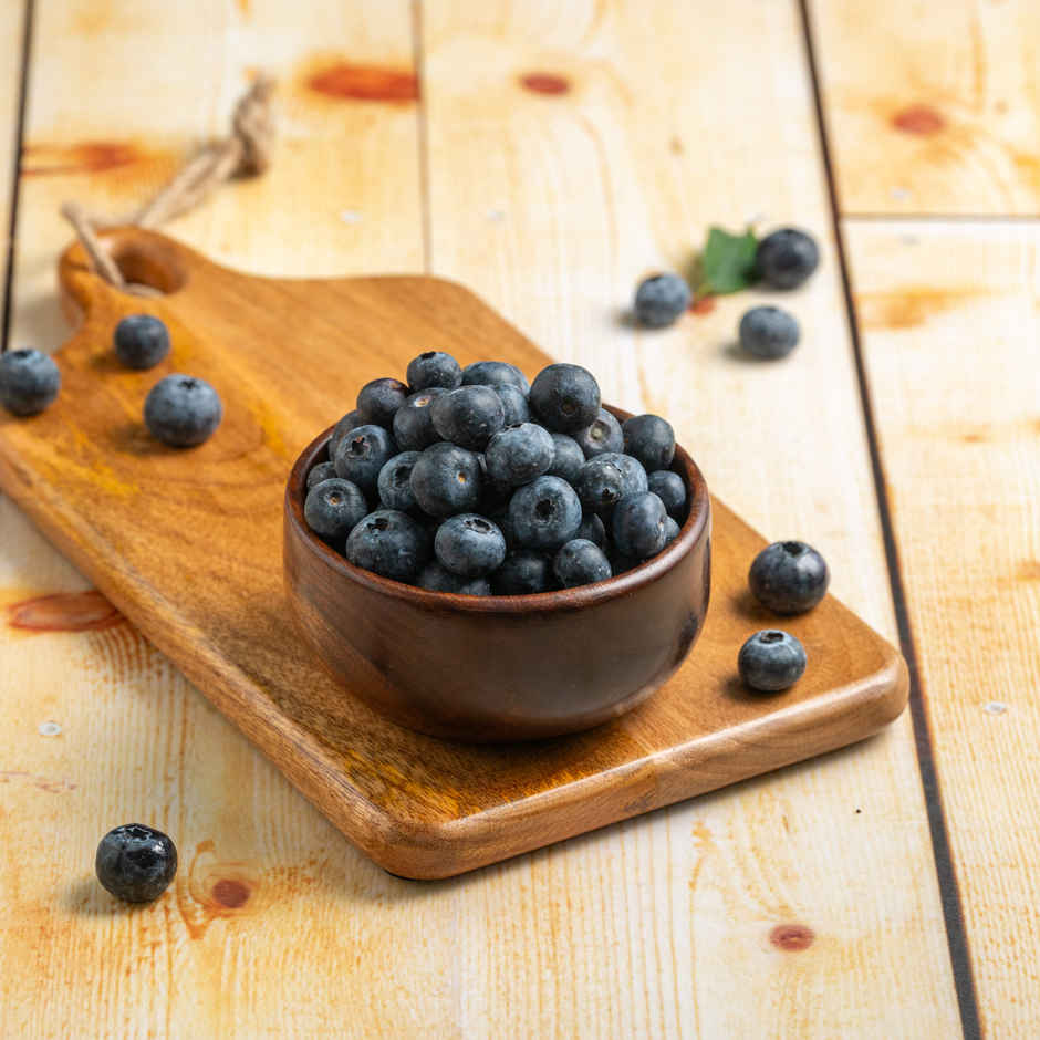 Blueberry Imported(125gms) & Real Fruit Power Orange Juice(180ml) Combo