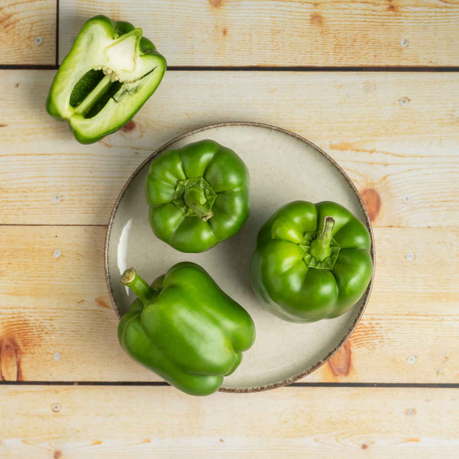 Organically Grown Capsicum Green