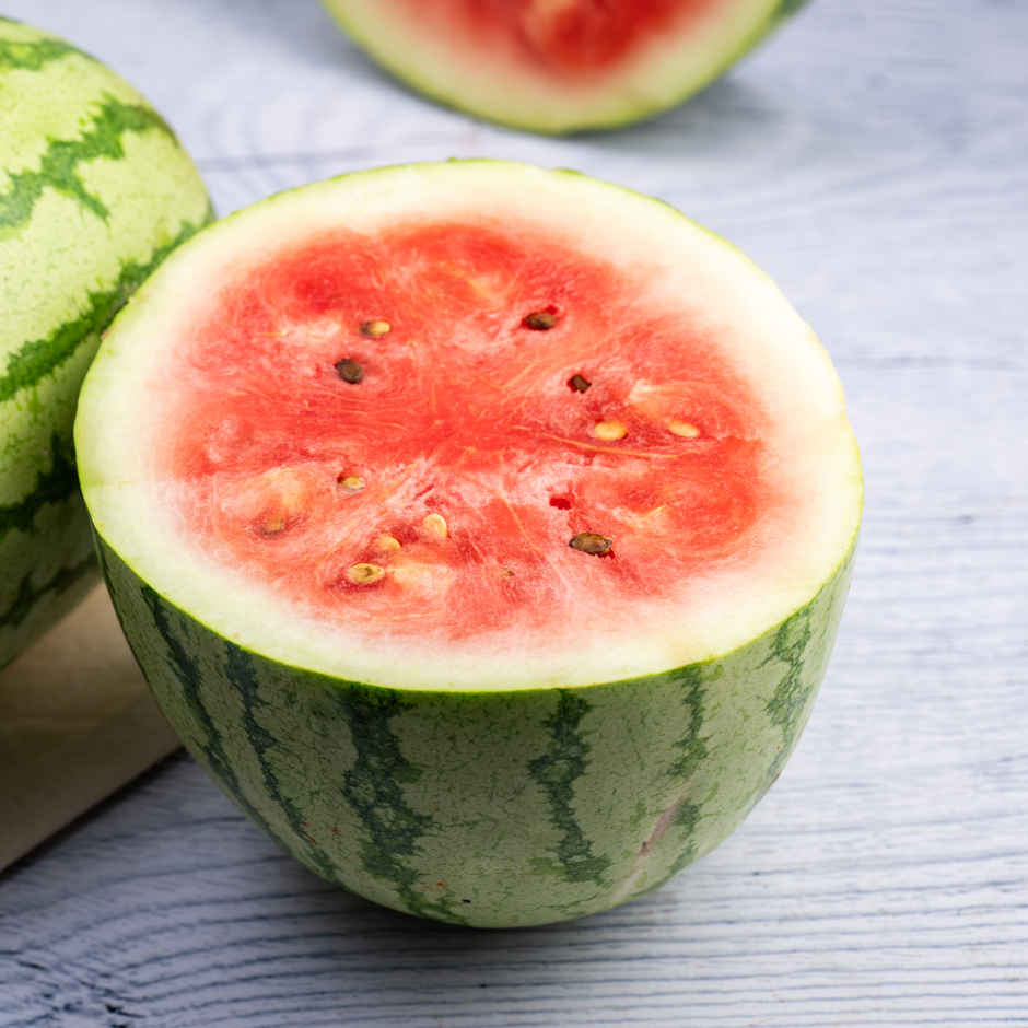 Regular Watermelon Watermelon Striped (Regular) - Buy at ₹82 Online | Instant Delivery - Zepto