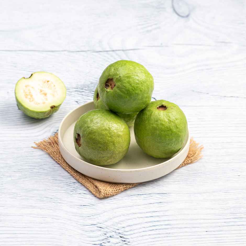 Guava White (Koiya Pazham) Semi Ripe
