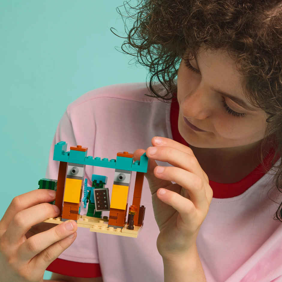 LEGO Minecraft The Illager Desert Patrol Gaming Kit for Kids 21267