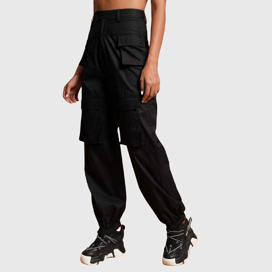 Tokyo Talkies Women's High-Rise Cotton Cargos | Black - 34