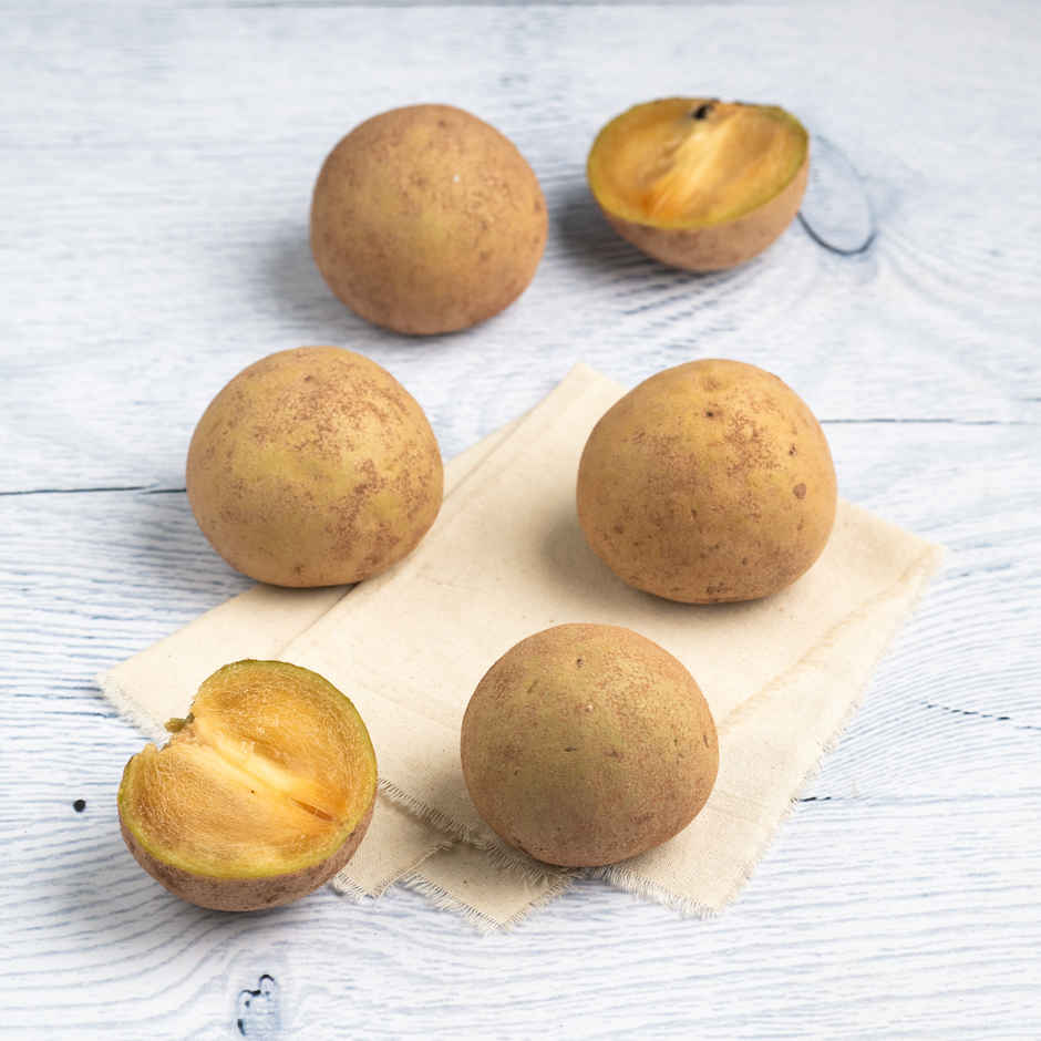 Sapota (Chikoo)
