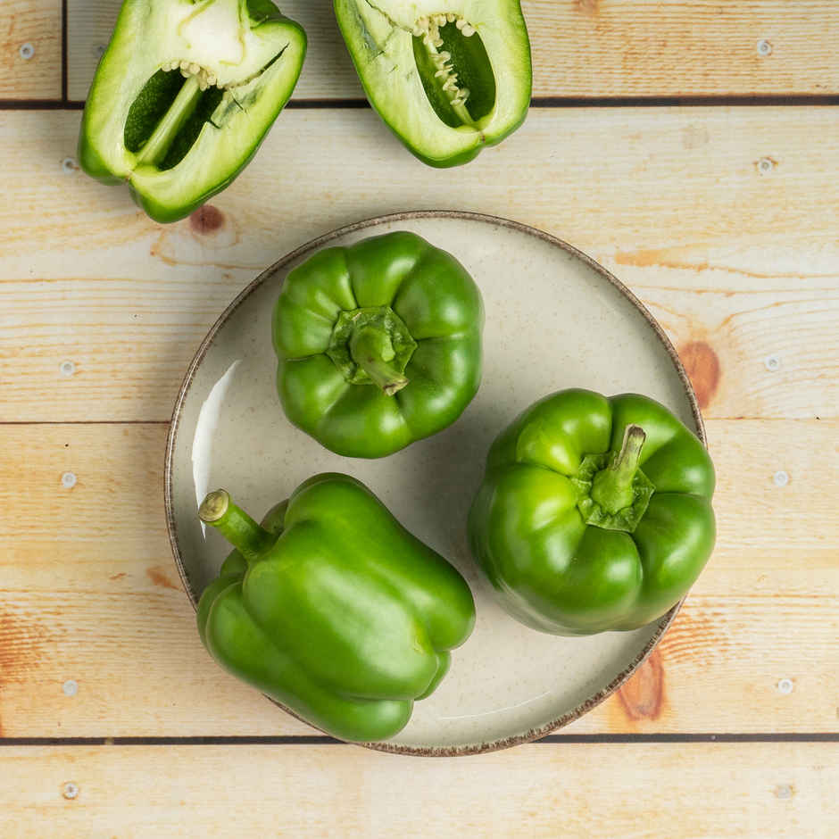 Organically Grown Capsicum Green