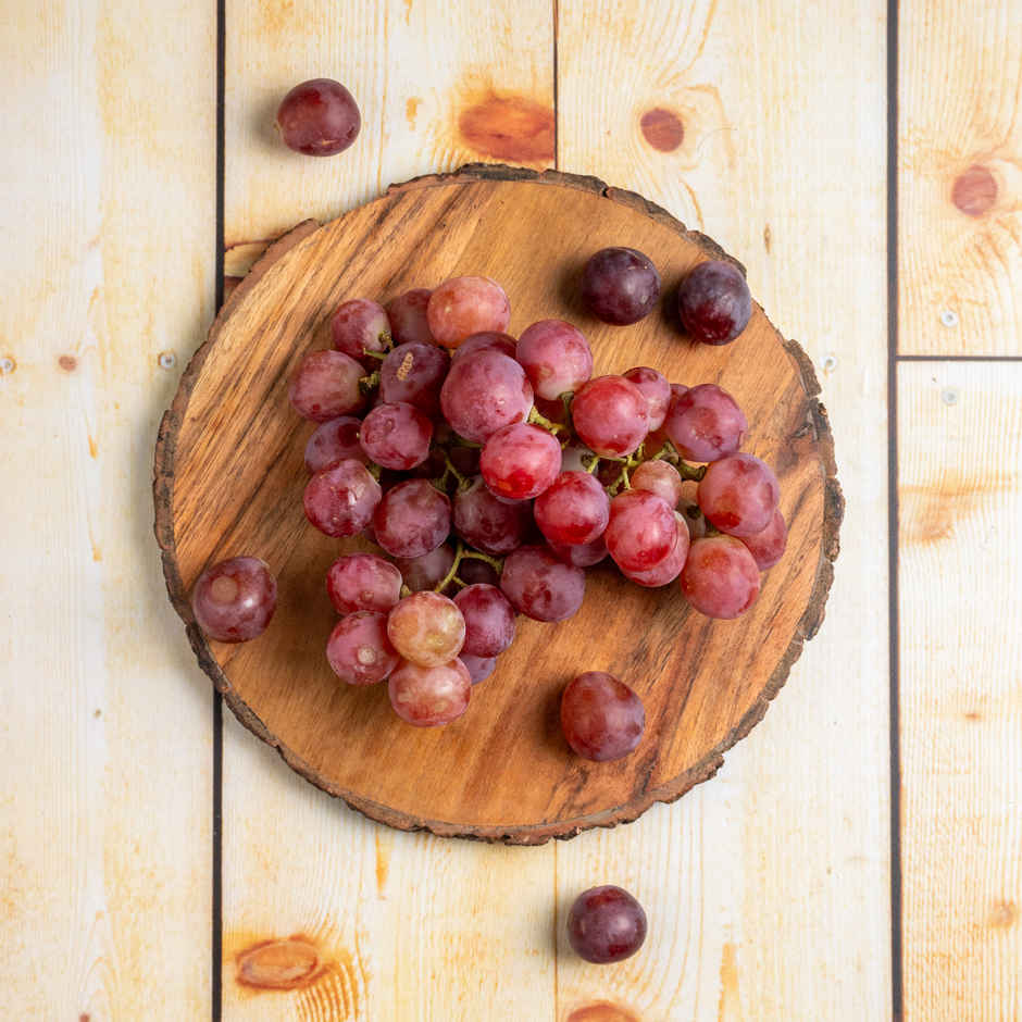 Grapes Red Globe Imported
