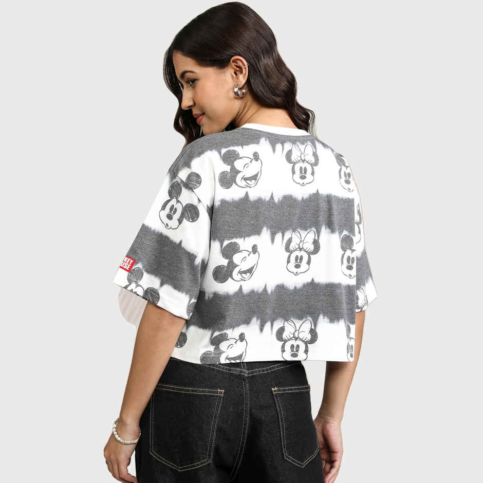 Tokyo Talkies Women's Disney Mickey & Minnie Women Boxy Fit Cropped T-shirt | Black - M