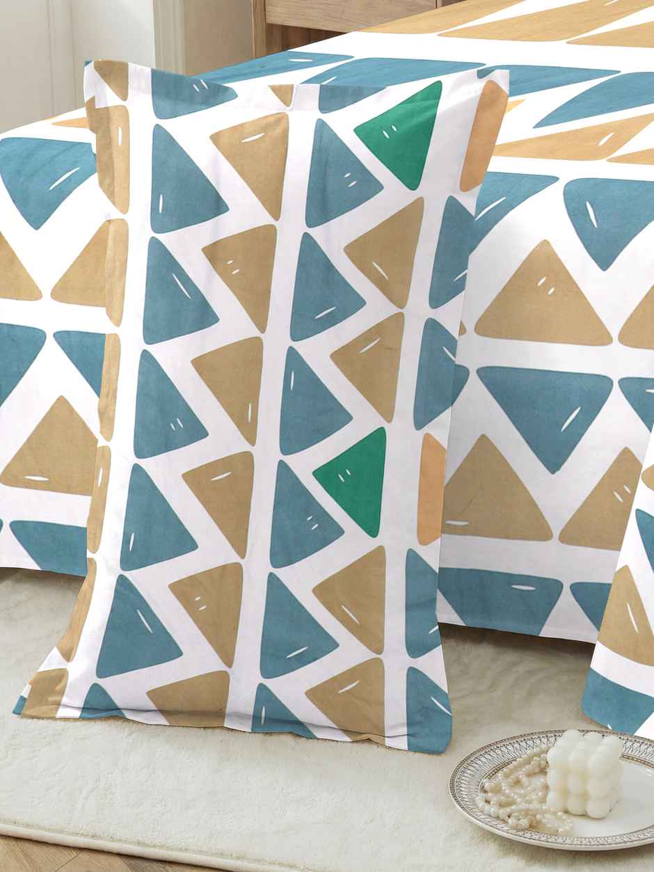 Dream Living 135 GSM King Bedsheet Set |250 x 275 cm| With 2 Pillow Covers