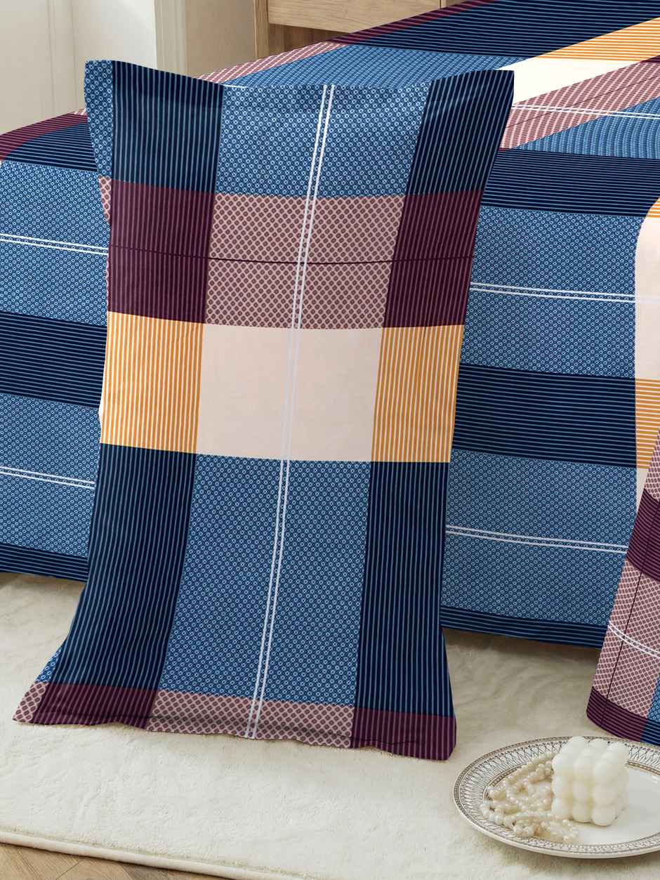 Dream Living 135 GSM Double Bedsheet Set |220 x 250 cm| With 2 Pillow Covers