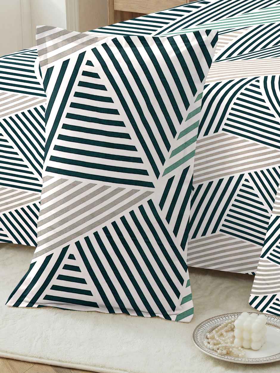 Dream Living 115 GSM Double Bedsheet Set |220 x 250 cm| With 2 Pillow Covers