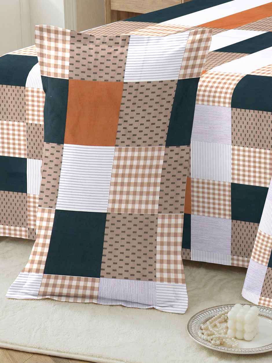 Dream Living 135 GSM Double Bedsheet Set |220 x 250 cm| With 2 Pillow Covers