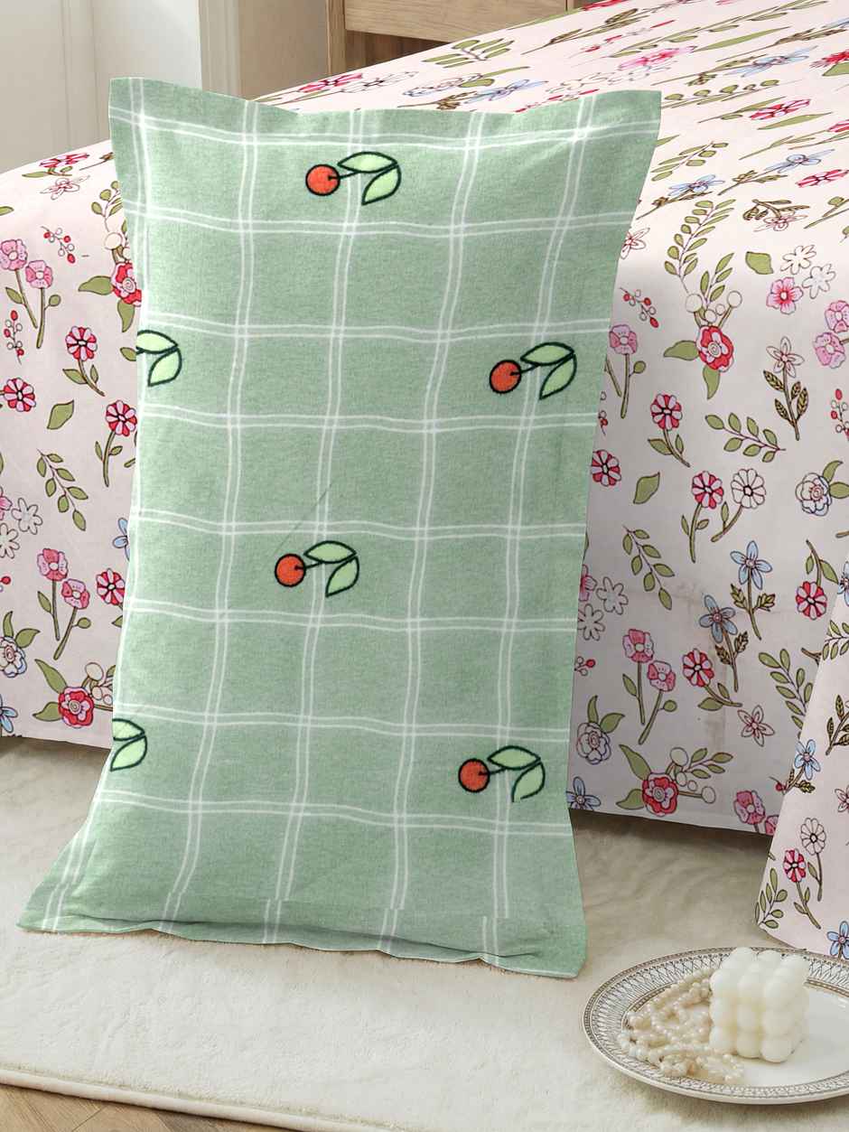 Dream Living 135 GSM King Bedsheet Set |275 x 275 cm| With 2 Pillow Covers