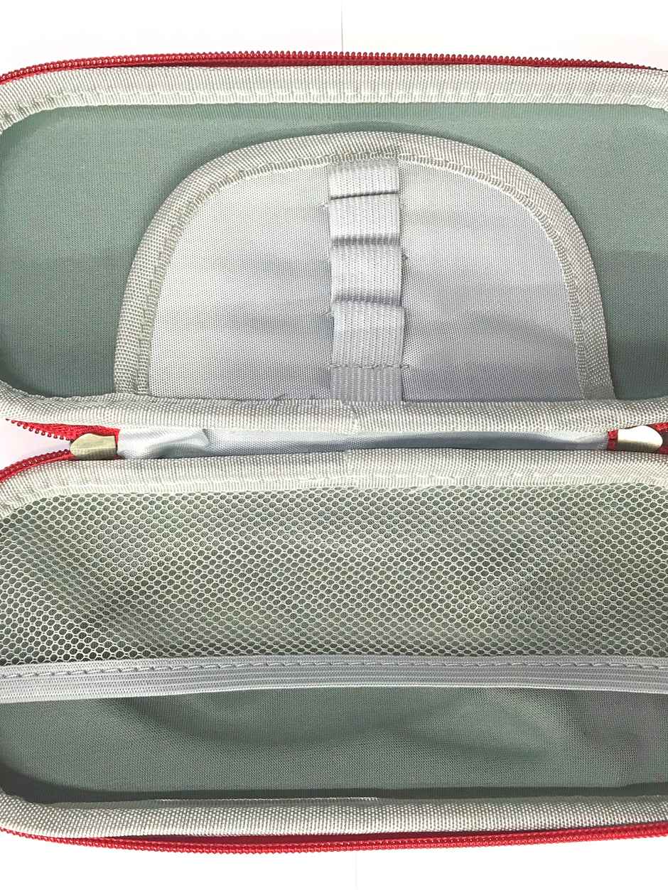 Chrome Magnetic Box Xpm (Colour & Design May Vary)