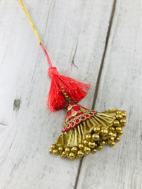 Gullak Lumba Rakhi With Brocade Tassle Rose