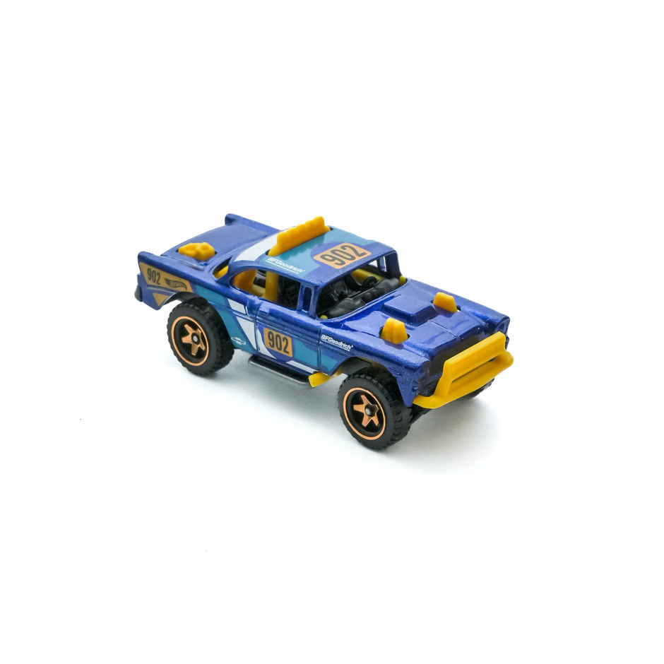 Hot Wheels Worldwide Basic Car | Big Air Bel Air Toy Car For Kids & Collectors