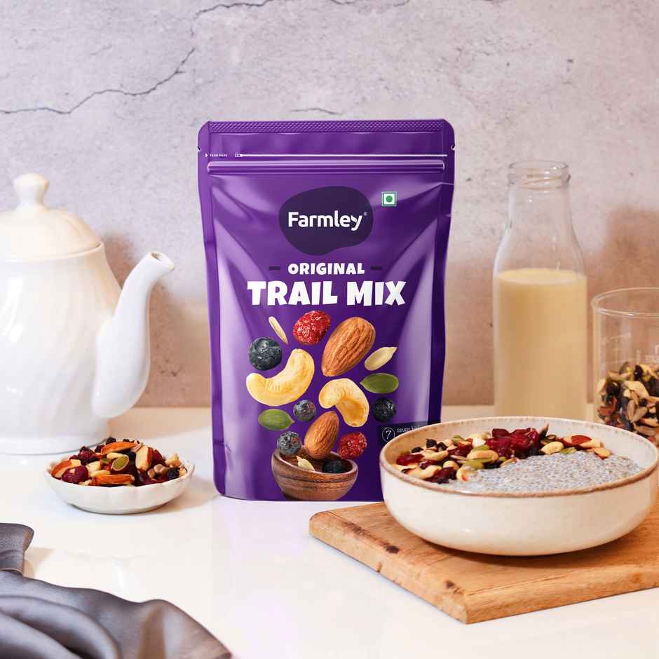 Farmley Trail Mix Dry Fruit- Almonds, Cashews, Cranberries, Blueberries, Blackcurrant & More