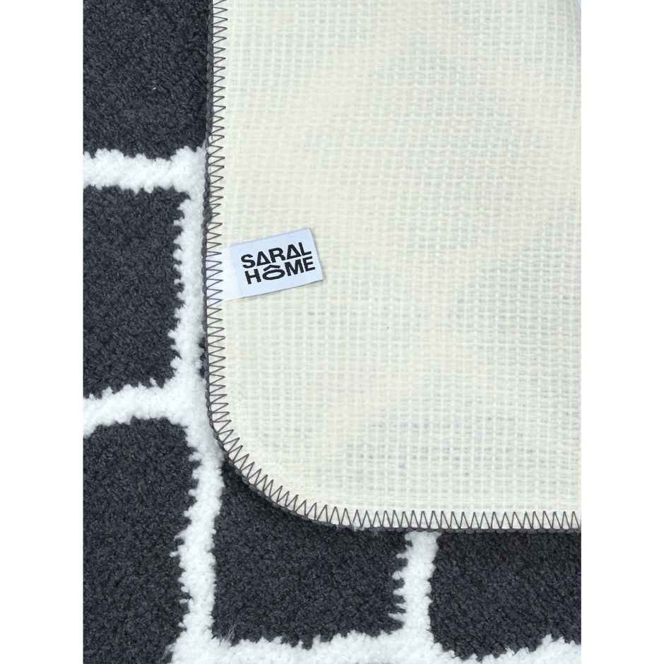 Saral Home Microfiber Geometric Anti-Slip Bath Mat | Grey - 40 x 60 cm