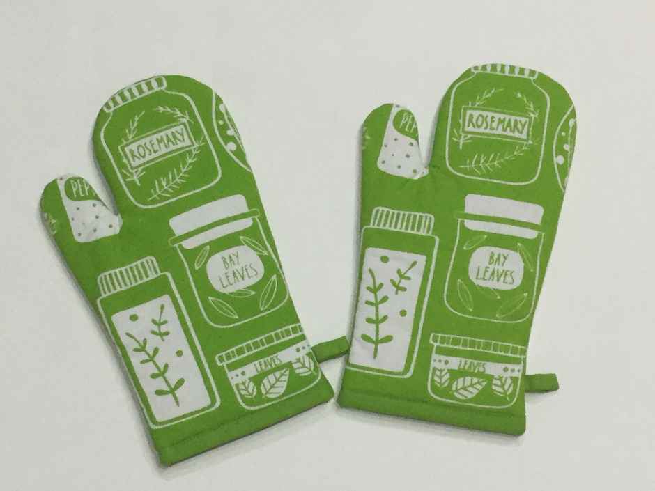 Lushomes Oven Gloves - Green Printed | Heat Proof
