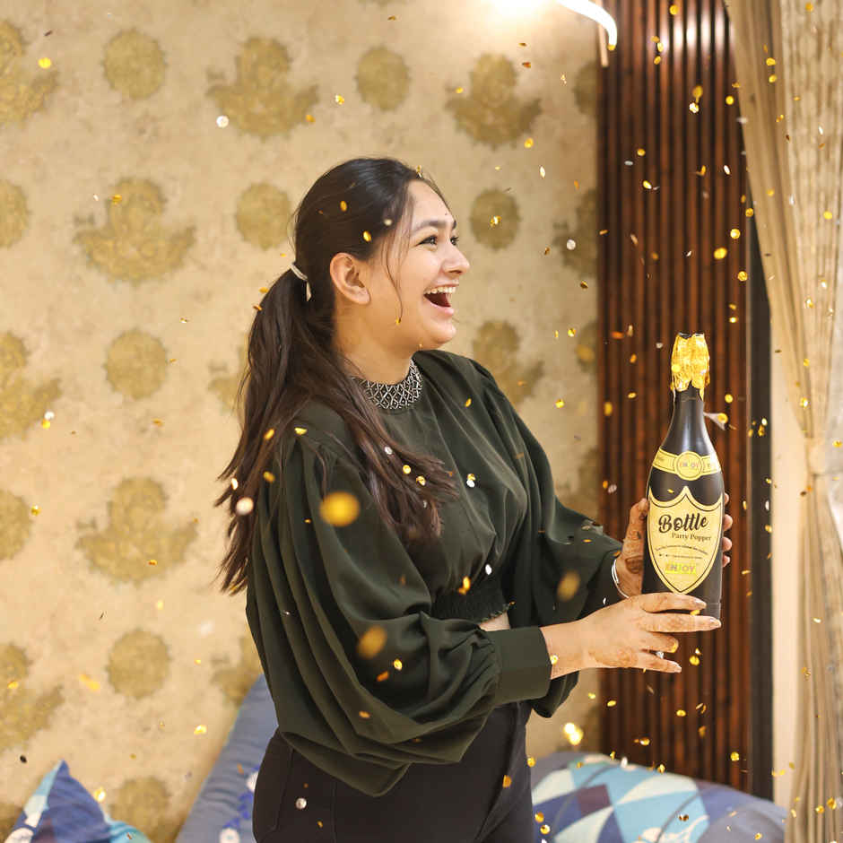 Confetti Twist Bottle Popper  Confetti Popper for Victory Celebrations | Propcon