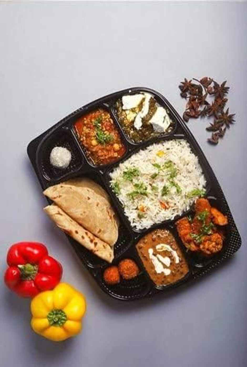 Disposable Platter Thali With Lid | 8 Compartment | 240 x 305 x 35 | Pack Of 5 | Tempware