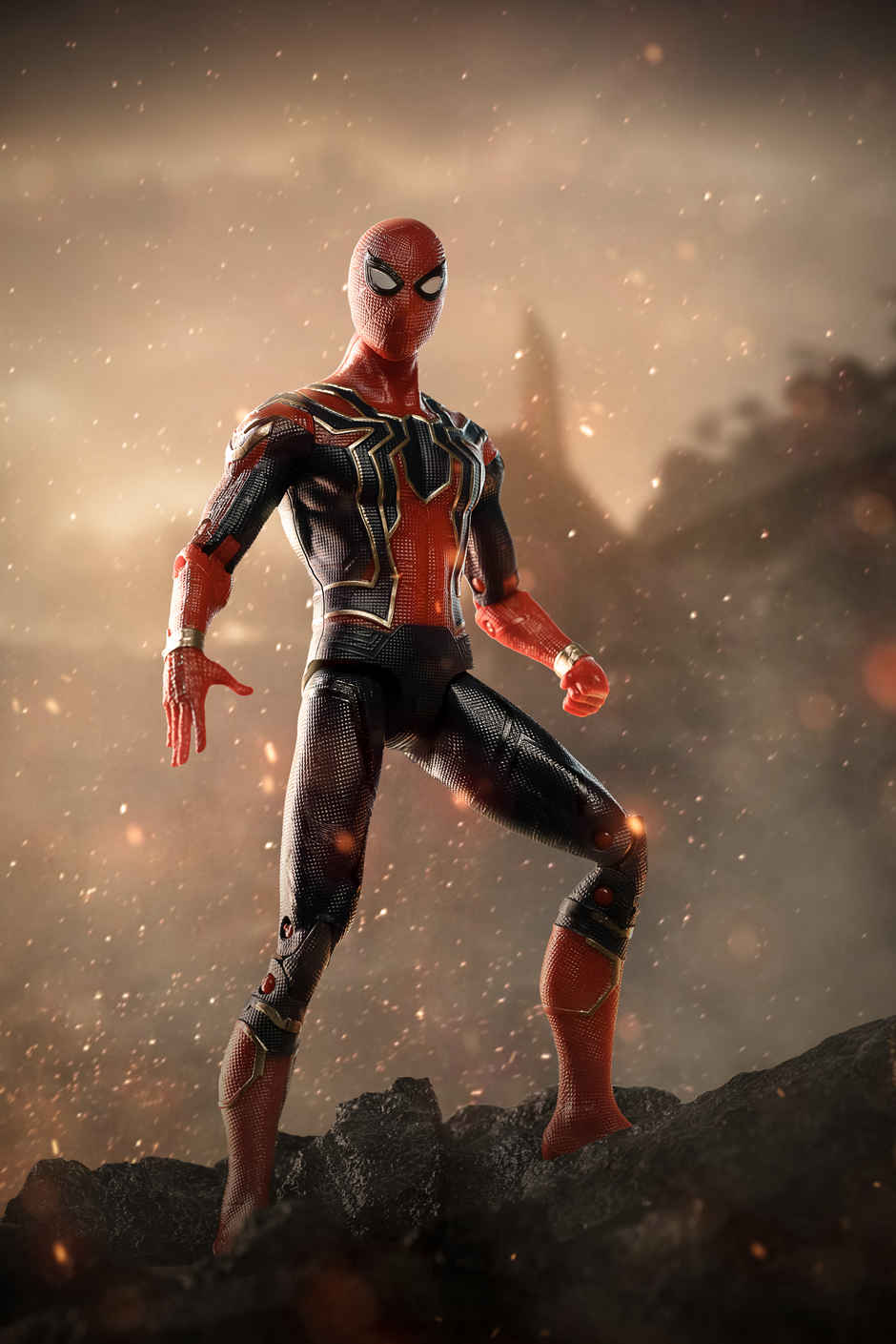 Striders Marvel Iron Spiderman Action Figure Toy