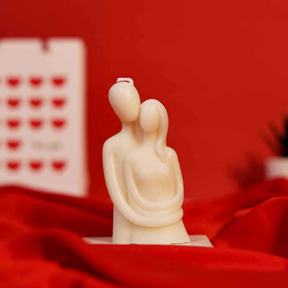 Melting Couple Kissing Candle | Oye Happy