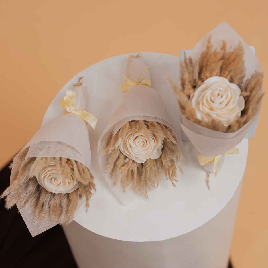 Single White Rose Dried Flowers Bouquet | Rooted