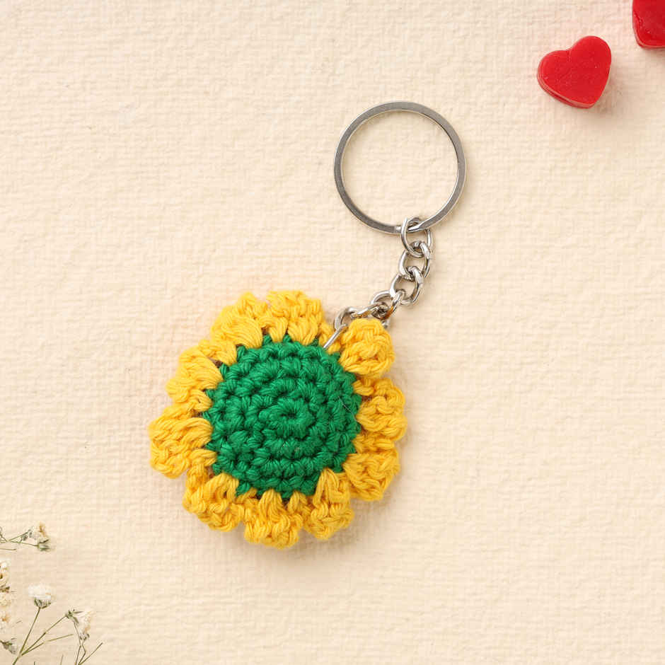 Crochet Flower Keyring | Small Gift for Loved Ones | Oye Happy