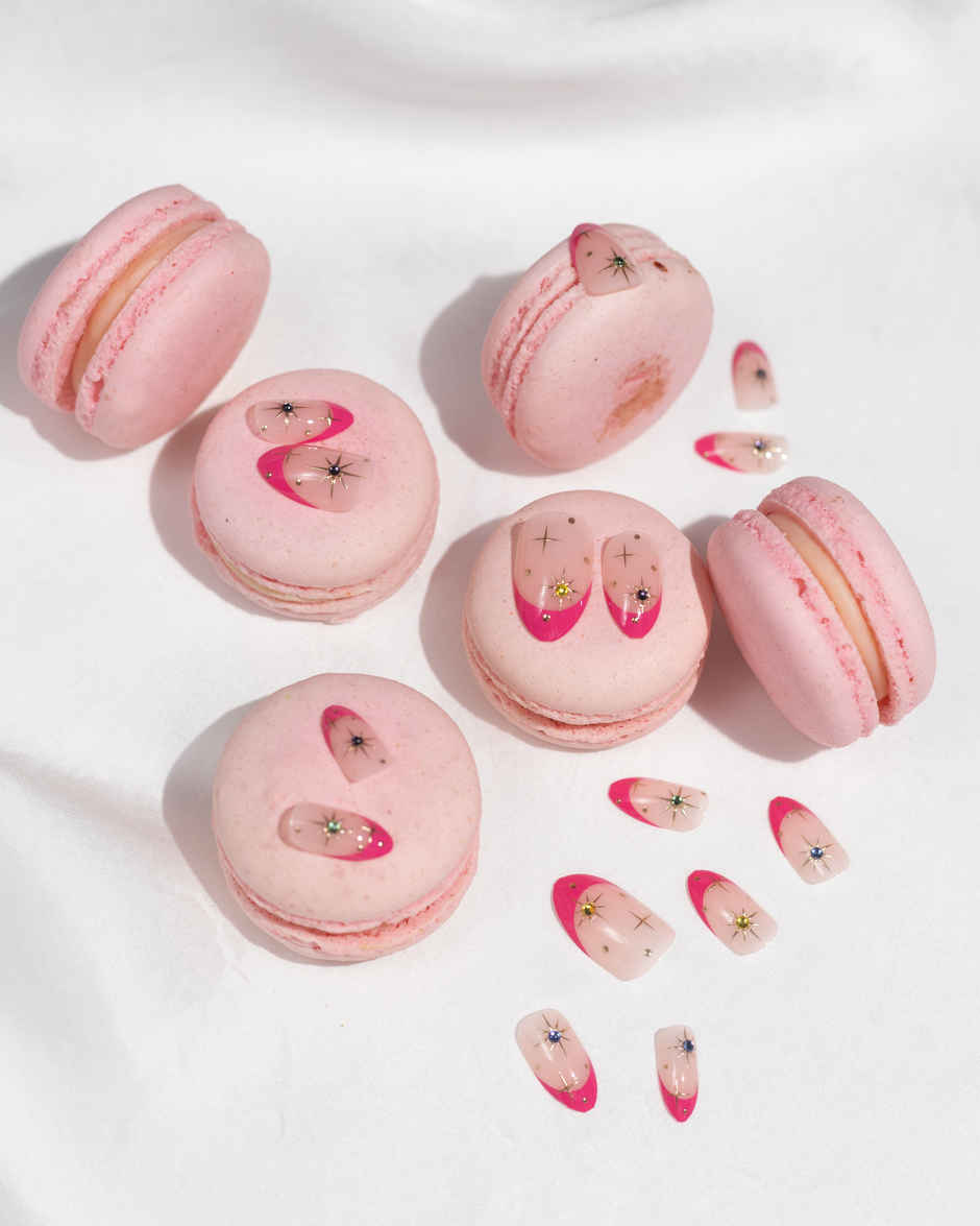 Pep Nails Blush & Bling Pink Gemstone Medium Almond Reusable Press On Nails | 24 Nail Tips