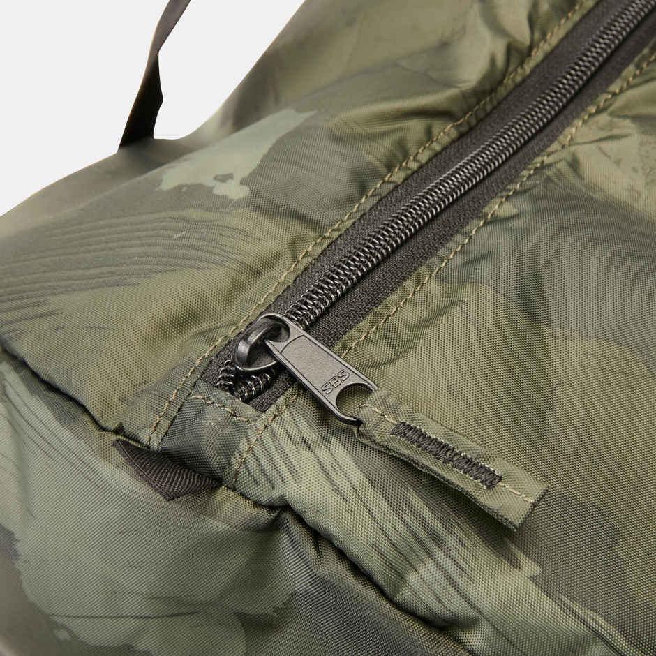 Decathlon | Unisex Camouflage Polyester 30 L Duffle Bag - Green Camouflage, One Size