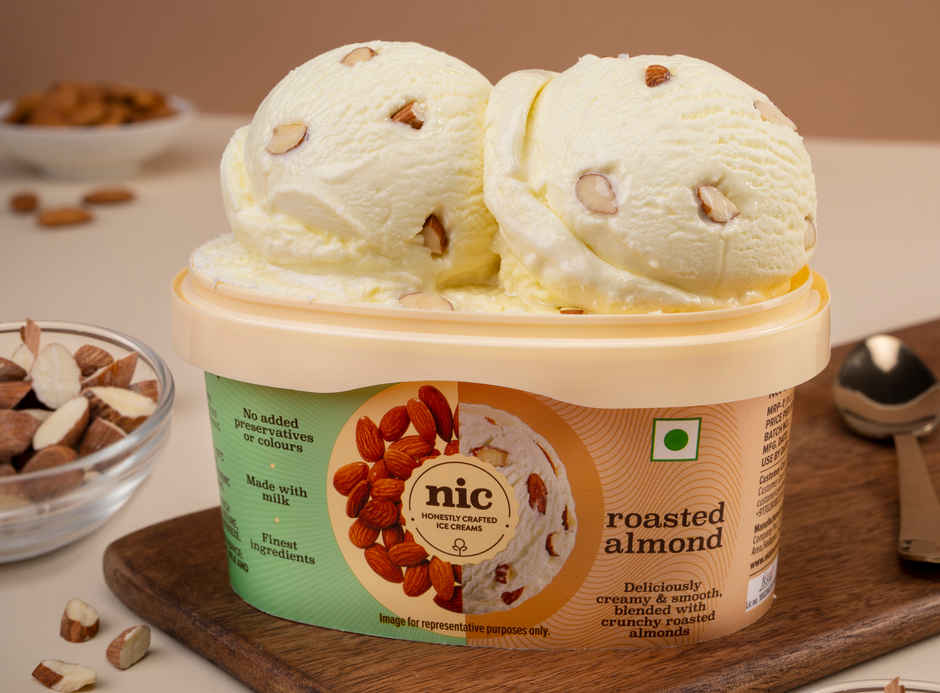 NIC Roasted Almond Ice Cream Tub | Preservative Free | No Artificial Flavors