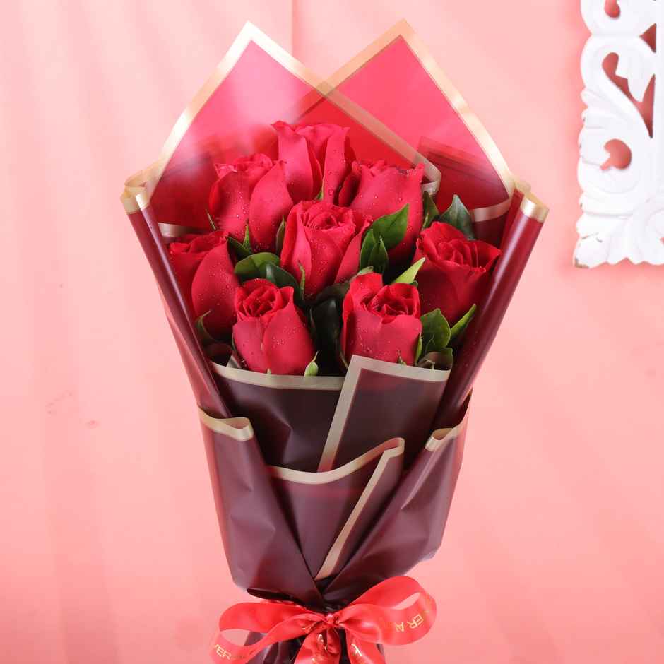 FlowerAura Wine Wrapped 8 Red Roses (In a Box)